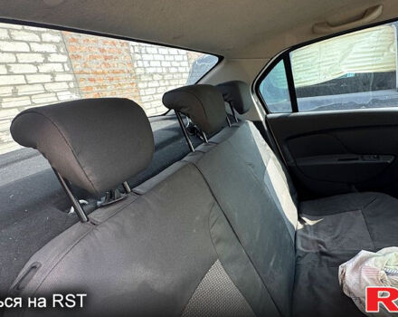 Белый Рено Логан, объемом двигателя 1.5 л и пробегом 200 тыс. км за 1799 $, фото 5 на Automoto.ua