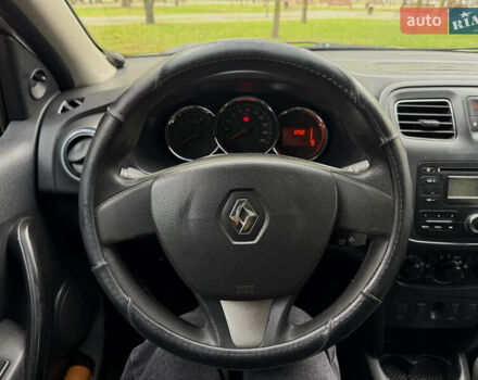 Рено Логан 2013 у Миколаєві на Automoto.ua Білий Рено Логан, об'ємом двигуна 1.15 л та пробігом 410 тис. км за 4300 $, фото 2 на Automoto.ua