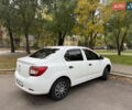 Рено Логан 2013 у Миколаєві на Automoto.ua Білий Рено Логан, об'ємом двигуна 1.15 л та пробігом 410 тис. км за 4300 $, фото 1 на Automoto.ua