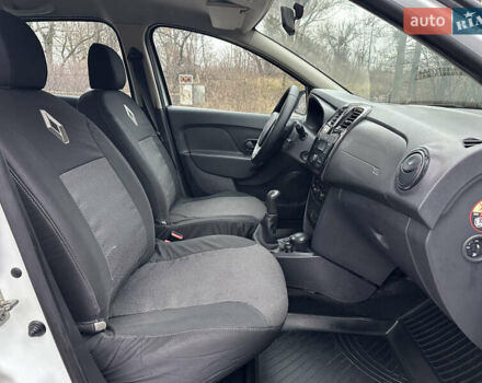 Білий Рено Логан, об'ємом двигуна 1.2 л та пробігом 277 тис. км за 4200 $, фото 13 на Automoto.ua