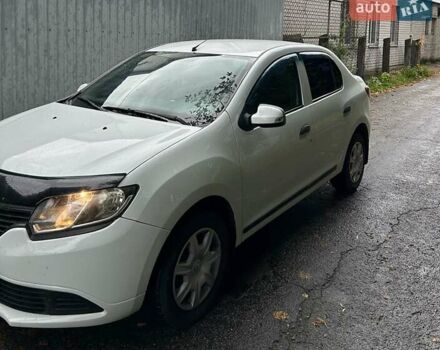 Білий Рено Логан, об'ємом двигуна 1.15 л та пробігом 353 тис. км за 3600 $, фото 3 на Automoto.ua