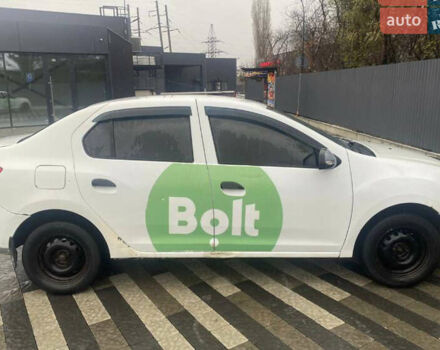 Білий Рено Логан, об'ємом двигуна 1.15 л та пробігом 210 тис. км за 2800 $, фото 3 на Automoto.ua