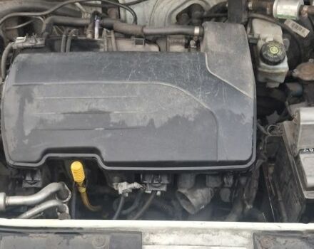 Білий Рено Логан, об'ємом двигуна 1.2 л та пробігом 450 тис. км за 3000 $, фото 4 на Automoto.ua