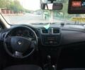 Белый Рено Логан, объемом двигателя 1.2 л и пробегом 147 тыс. км за 5100 $, фото 1 на Automoto.ua