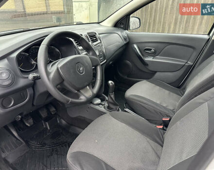 Білий Рено Логан, об'ємом двигуна 1.2 л та пробігом 277 тис. км за 4500 $, фото 8 на Automoto.ua