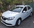 Белый Рено Логан, объемом двигателя 1.15 л и пробегом 354 тыс. км за 4800 $, фото 1 на Automoto.ua