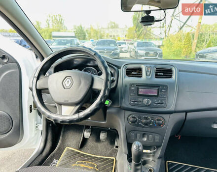 Белый Рено Логан, объемом двигателя 1.46 л и пробегом 151 тыс. км за 6600 $, фото 18 на Automoto.ua