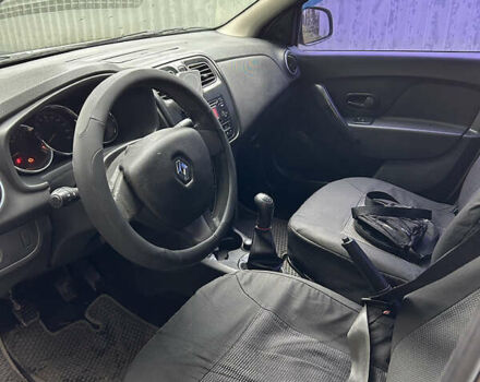 Білий Рено Логан, об'ємом двигуна 1.15 л та пробігом 353 тис. км за 3600 $, фото 12 на Automoto.ua