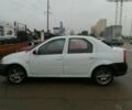 Белый Рено Логан, объемом двигателя 1.4 л и пробегом 250 тыс. км за 2500 $, фото 1 на Automoto.ua
