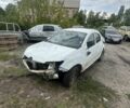 Белый Рено Логан, объемом двигателя 0 л и пробегом 320 тыс. км за 1200 $, фото 1 на Automoto.ua