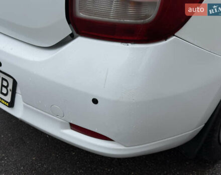 Белый Рено Логан, объемом двигателя 1.15 л и пробегом 324 тыс. км за 2999 $, фото 26 на Automoto.ua