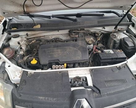 Белый Рено Логан, объемом двигателя 1.1 л и пробегом 300 тыс. км за 5500 $, фото 6 на Automoto.ua