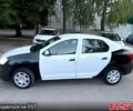 Белый Рено Логан, объемом двигателя 1.1 л и пробегом 410 тыс. км за 3200 $, фото 2 на Automoto.ua
