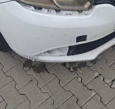 Белый Рено Логан, объемом двигателя 1.2 л и пробегом 450 тыс. км за 3000 $, фото 8 на Automoto.ua