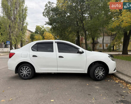 Рено Логан 2013 у Миколаєві на Automoto.ua Білий Рено Логан, об'ємом двигуна 1.15 л та пробігом 410 тис. км за 4300 $, фото 7 на Automoto.ua