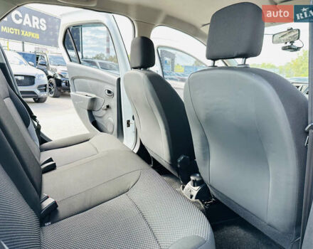 Белый Рено Логан, объемом двигателя 1.46 л и пробегом 151 тыс. км за 6600 $, фото 16 на Automoto.ua