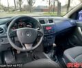 Білий Рено Логан, об'ємом двигуна 1.6 л та пробігом 160 тис. км за 6500 $, фото 2 на Automoto.ua