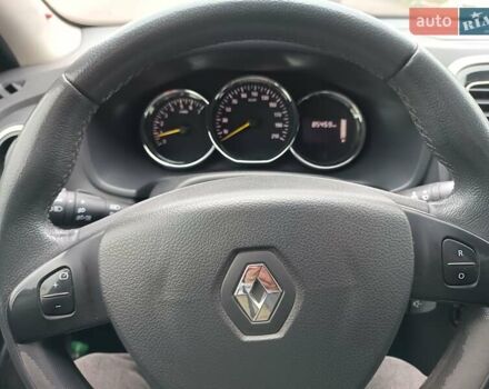 Белый Рено Логан, объемом двигателя 1.15 л и пробегом 86 тыс. км за 5000 $, фото 5 на Automoto.ua