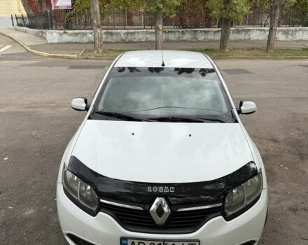 Рено Логан 2013 в Николаеве на Automoto.ua Белый Рено Логан, объемом двигателя 1.1 л и пробегом 410 тыс. км за 4300 $, фото 5 на Automoto.ua