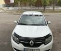 Рено Логан 2013 в Николаеве на Automoto.ua Белый Рено Логан, объемом двигателя 1.1 л и пробегом 410 тыс. км за 4300 $, фото 5 на Automoto.ua