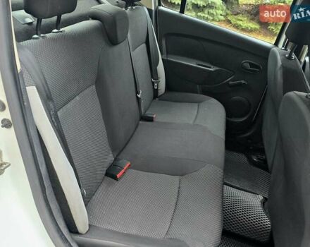 Білий Рено Логан, об'ємом двигуна 1.15 л та пробігом 140 тис. км за 4400 $, фото 17 на Automoto.ua