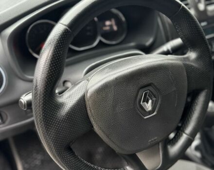 Белый Рено Логан, объемом двигателя 1.1 л и пробегом 360 тыс. км за 3300 $, фото 10 на Automoto.ua