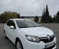 Білий Рено Логан, об'ємом двигуна 1.1 л та пробігом 153 тис. км за 5701 $, фото 2 на Automoto.ua