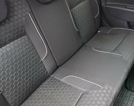 Белый Рено Логан, объемом двигателя 1.15 л и пробегом 86 тыс. км за 5000 $, фото 9 на Automoto.ua