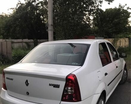 Белый Рено Логан, объемом двигателя 1.4 л и пробегом 192 тыс. км за 4200 $, фото 1 на Automoto.ua