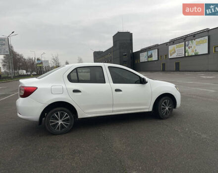 Білий Рено Логан, об'ємом двигуна 1.46 л та пробігом 230 тис. км за 4950 $, фото 2 на Automoto.ua