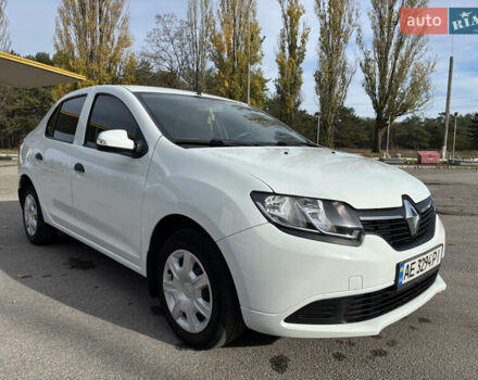 Белый Рено Логан, объемом двигателя 1.2 л и пробегом 180 тыс. км за 5800 $, фото 1 на Automoto.ua