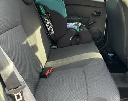 Белый Рено Логан, объемом двигателя 1.2 л и пробегом 180 тыс. км за 5800 $, фото 10 на Automoto.ua