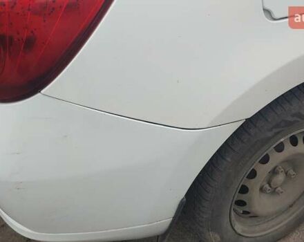 Белый Рено Логан, объемом двигателя 1.46 л и пробегом 332 тыс. км за 5500 $, фото 12 на Automoto.ua