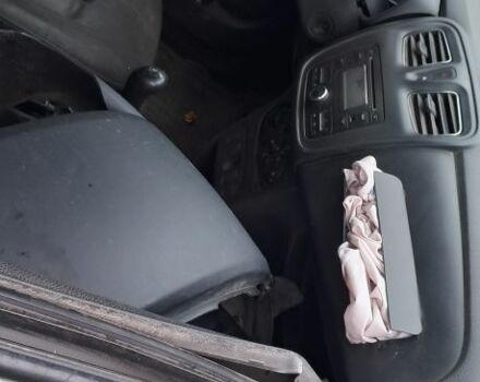 Білий Рено Логан, об'ємом двигуна 1.2 л та пробігом 180 тис. км за 1186 $, фото 2 на Automoto.ua