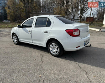 Белый Рено Логан, объемом двигателя 1.2 л и пробегом 180 тыс. км за 5800 $, фото 2 на Automoto.ua