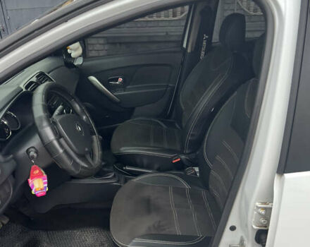 Білий Рено Логан, об'ємом двигуна 1.5 л та пробігом 205 тис. км за 8200 $, фото 7 на Automoto.ua