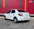 Рено Логан 2014 в Киеве на Automoto.ua Белый Рено Логан, объемом двигателя 1.15 л и пробегом 70 тыс. км за 5590 $, фото 4 на Automoto.ua