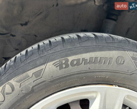 Белый Рено Логан, объемом двигателя 1.2 л и пробегом 180 тыс. км за 5800 $, фото 12 на Automoto.ua