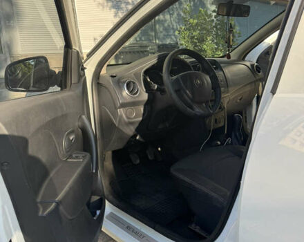 Белый Рено Логан, объемом двигателя 1.15 л и пробегом 160 тыс. км за 4800 $, фото 16 на Automoto.ua