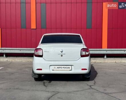 Рено Логан 2014 в Киеве на Automoto.ua Белый Рено Логан, объемом двигателя 1.15 л и пробегом 70 тыс. км за 5590 $, фото 5 на Automoto.ua