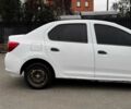 Білий Рено Логан, об'ємом двигуна 1.2 л та пробігом 390 тис. км за 3690 $, фото 4 на Automoto.ua