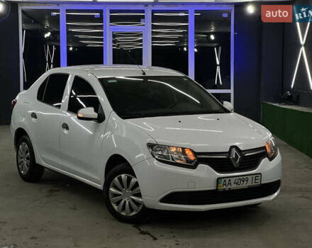 Білий Рено Логан, об'ємом двигуна 1.2 л та пробігом 197 тис. км за 5700 $, фото 1 на Automoto.ua