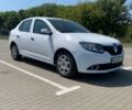 Белый Рено Логан, объемом двигателя 1.2 л и пробегом 180 тыс. км за 3500 $, фото 1 на Automoto.ua