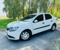 Белый Рено Логан, объемом двигателя 1.5 л и пробегом 87 тыс. км за 6801 $, фото 1 на Automoto.ua