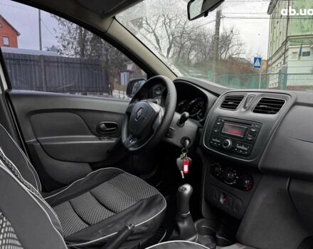 Білий Рено Логан, об'ємом двигуна 1.2 л та пробігом 390 тис. км за 3690 $, фото 24 на Automoto.ua