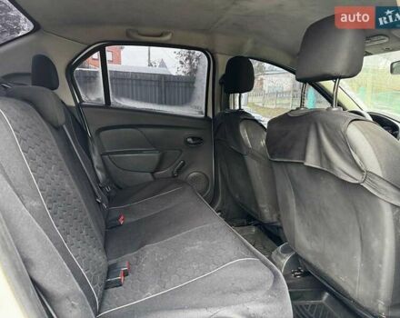 Белый Рено Логан, объемом двигателя 1.2 л и пробегом 390 тыс. км за 3690 $, фото 22 на Automoto.ua