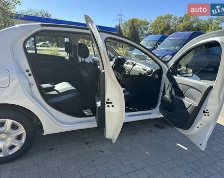 Белый Рено Логан, объемом двигателя 1.46 л и пробегом 271 тыс. км за 5350 $, фото 47 на Automoto.ua