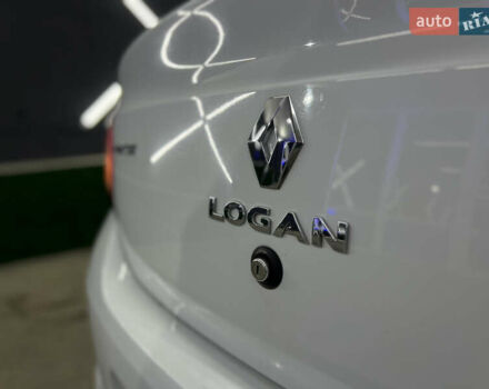 Білий Рено Логан, об'ємом двигуна 1.2 л та пробігом 197 тис. км за 5700 $, фото 9 на Automoto.ua