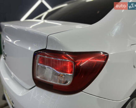 Білий Рено Логан, об'ємом двигуна 1.2 л та пробігом 197 тис. км за 5700 $, фото 10 на Automoto.ua