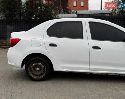 Белый Рено Логан, объемом двигателя 1.2 л и пробегом 390 тыс. км за 3690 $, фото 4 на Automoto.ua
